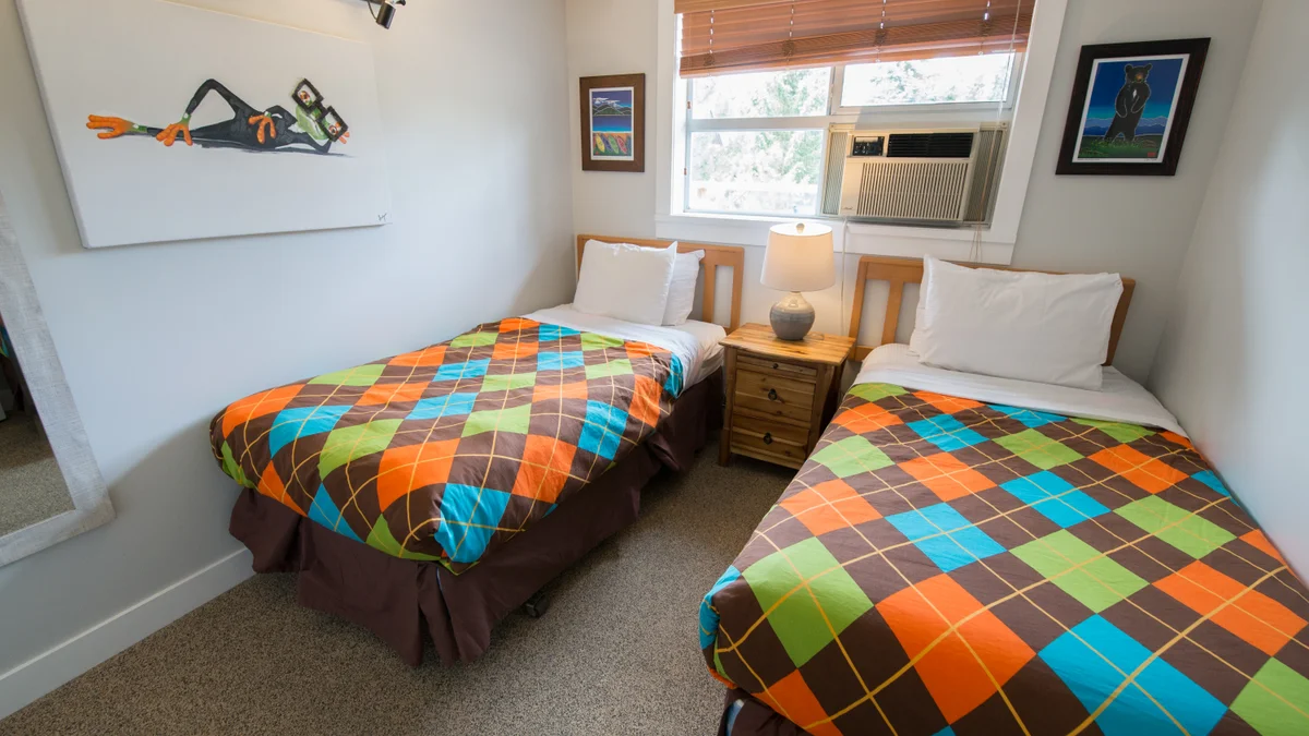 Twin beds in second bedroom