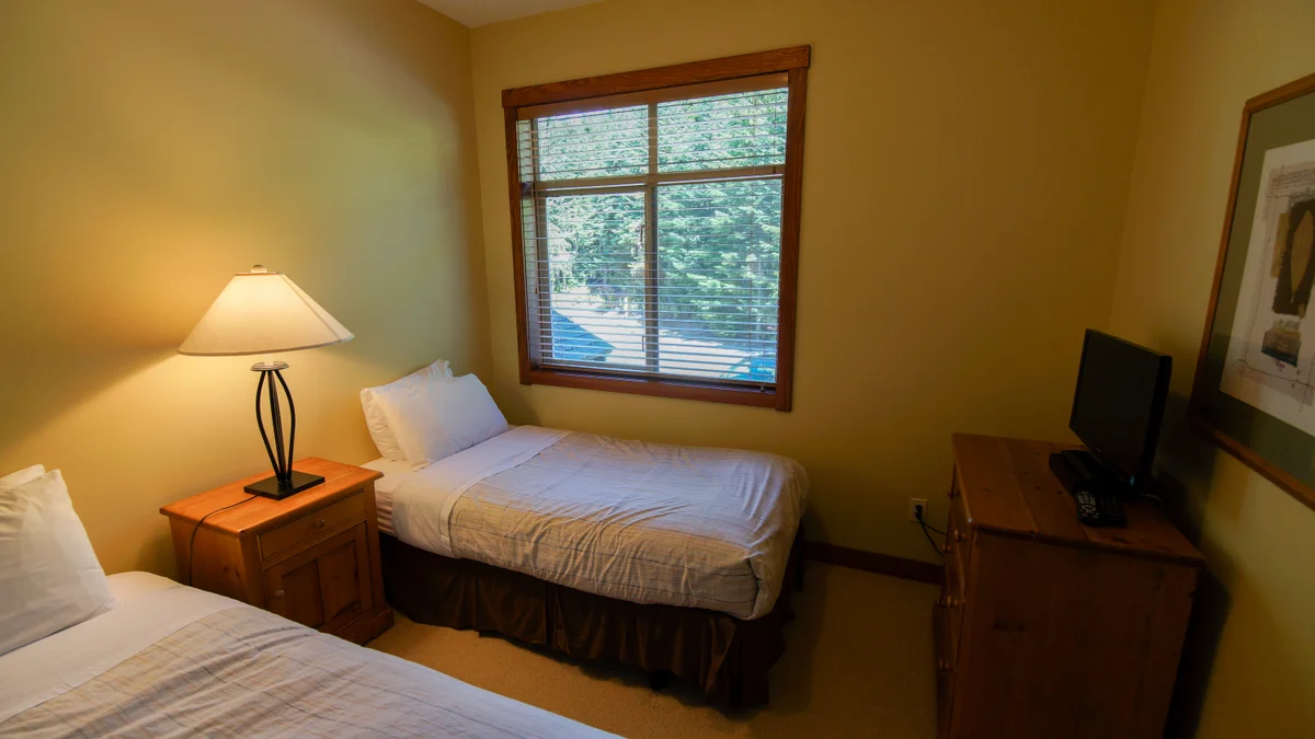 Second twin bedroom