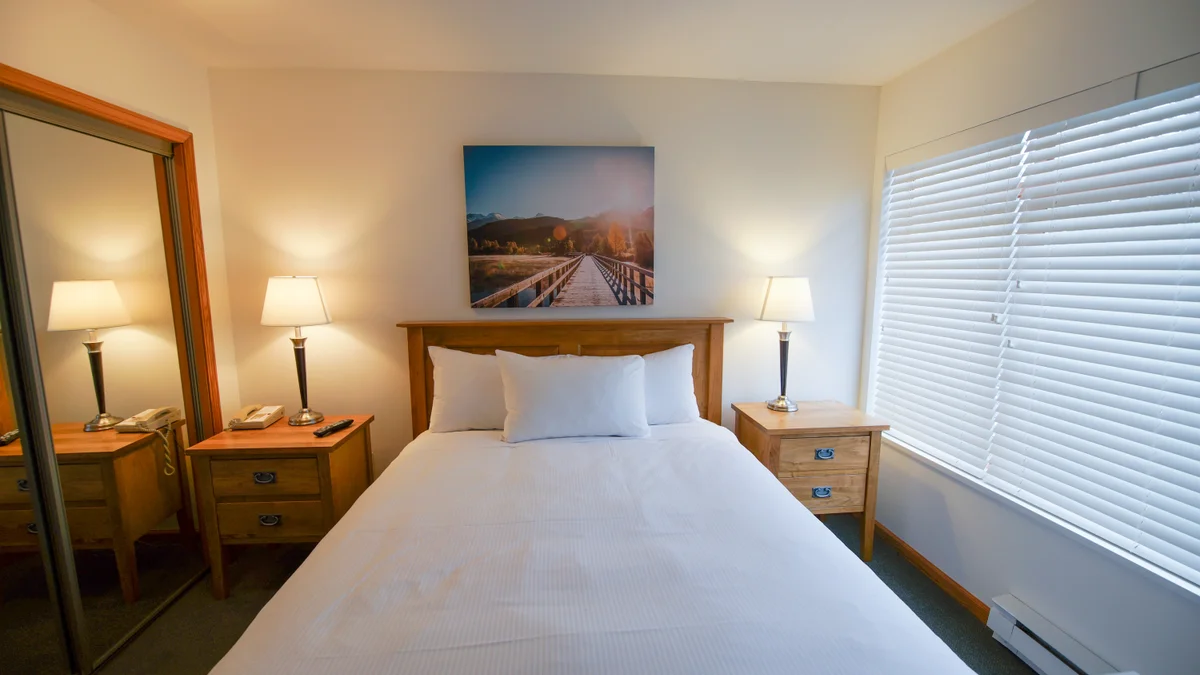 Master bedroom with Queen bed