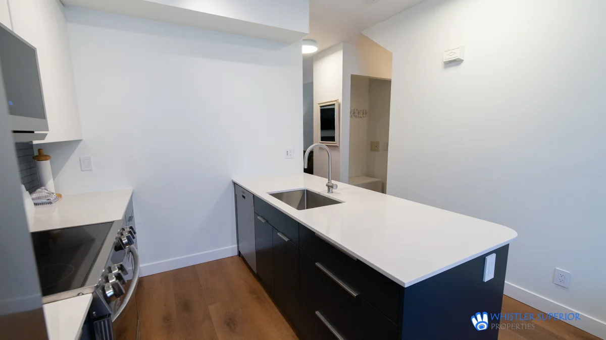 Granite Court #206
