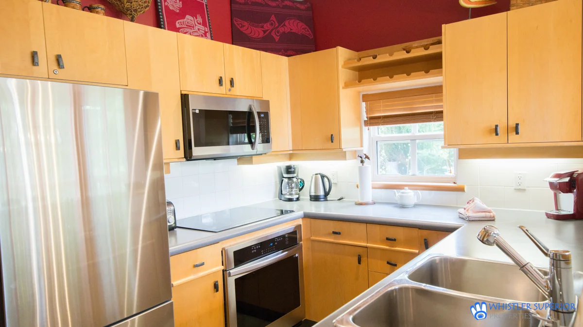 Fully equipped kitchen