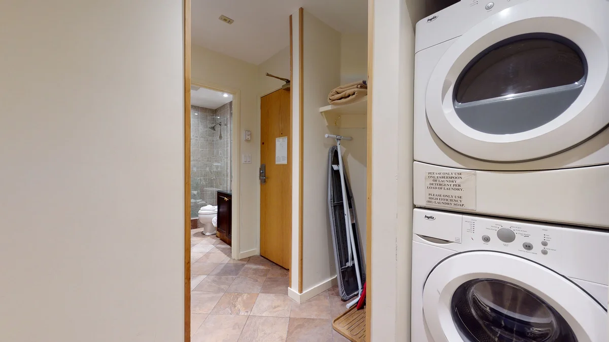 Ensuite laundry