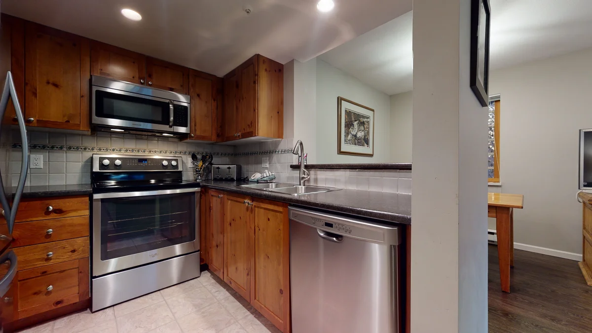 Kitchen and dining area