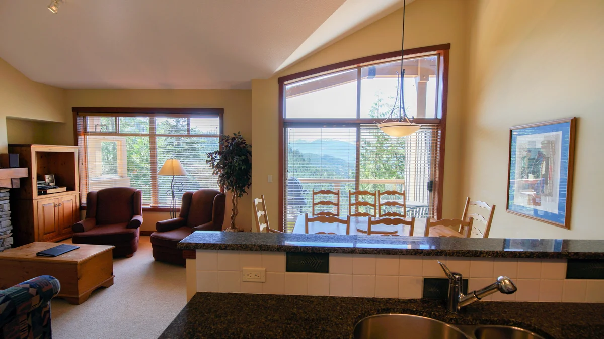 Open plan living, dining and kitchen