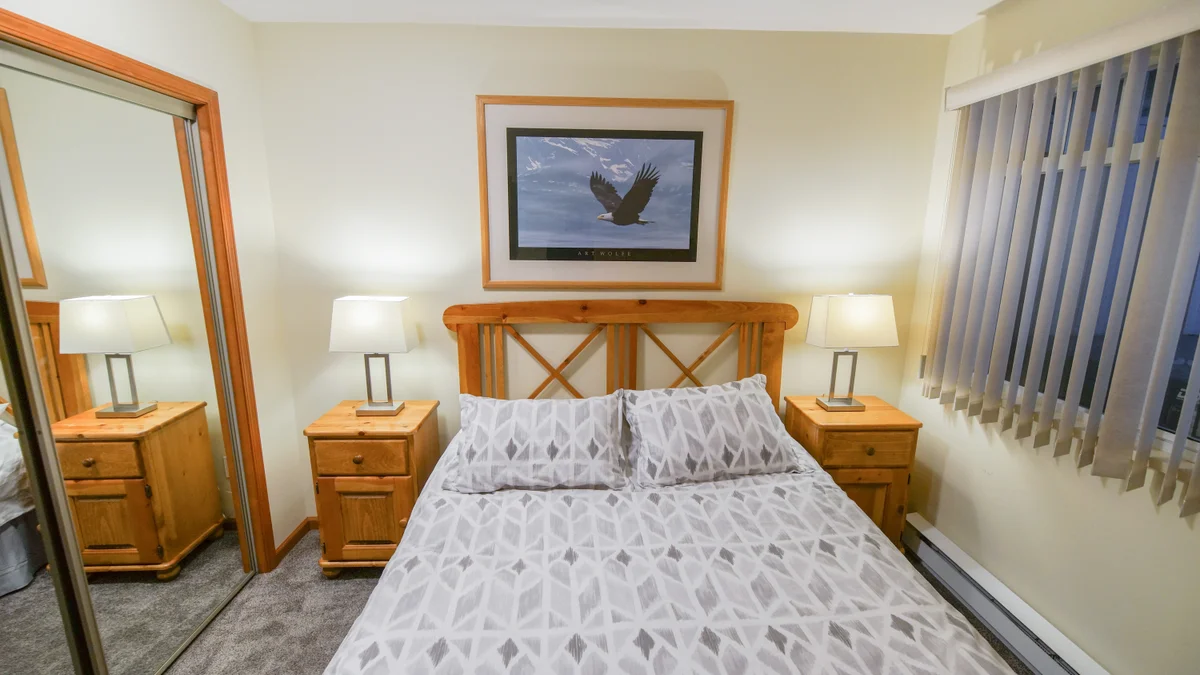 Master bedroom with Queen bed