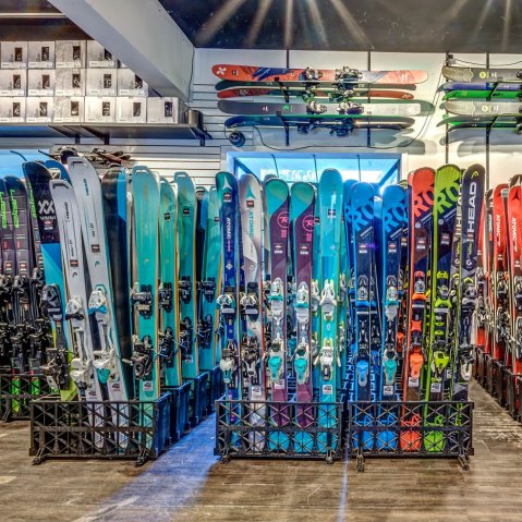 Ski and snowboard rentals in Whistler